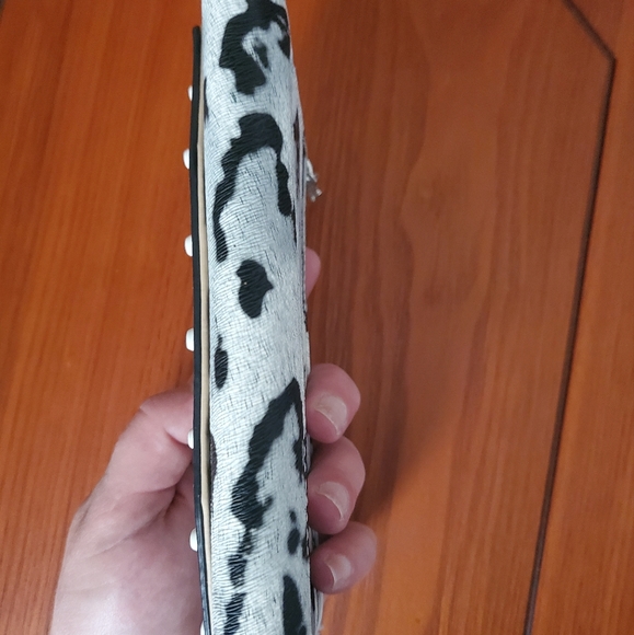 Guess Wallet - Picture 5 of 7